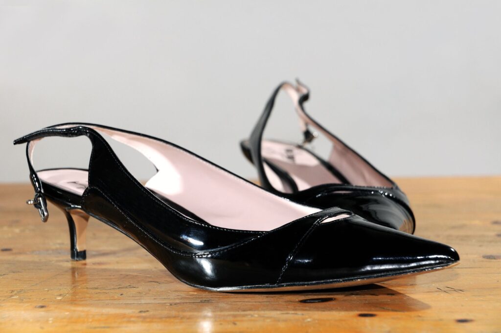 slingback en cuir noir
